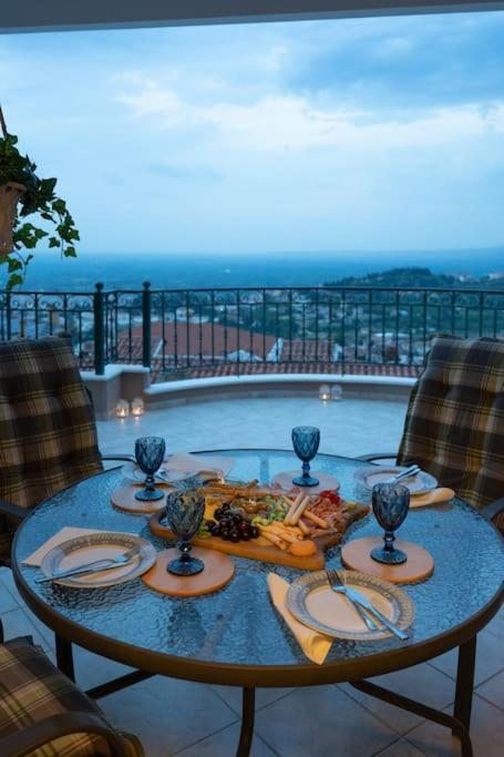 Апартаменты Amazing View With Huge Balcony Верия Экстерьер фото